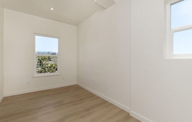 2 beds, 1 bath, 650 sqft, $2,495, Unit 106