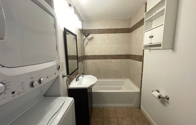 2 beds, 1 bath, $850