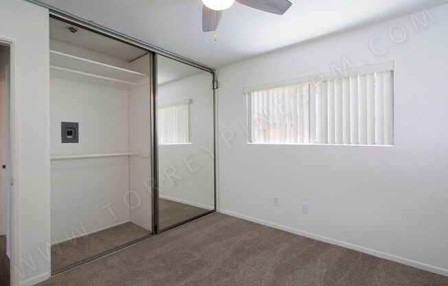*OPEN HOUSE: 5/31 11:30AM-12:30PM* Charming 2 Br w/ Parking and Patio in Pacific Beach!