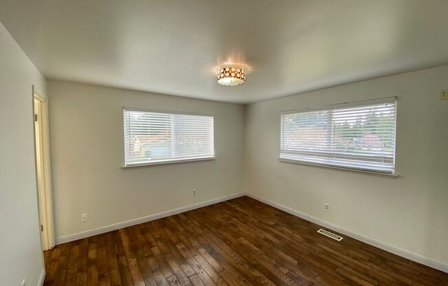 3 beds, 3 baths, $4,100
