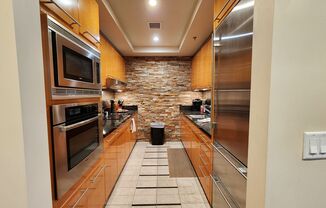 1 bed, 1 bath, $2,175, Unit #1006