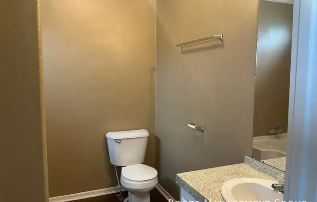 15747 CLARKE SPG DR