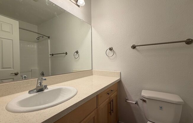 2 beds, 2 baths, 850 sqft, $3,025, Unit 821-13