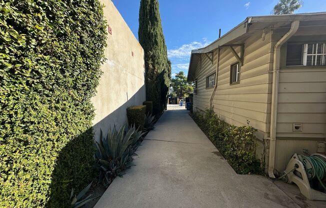 Studio, 1 bath, 400 sqft, $2,095, Unit Studio