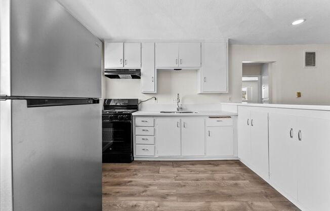 4945 W 118 PL