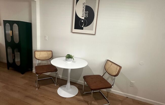 1 bed, 1 bath, 595 sqft, $1,290, Unit 115