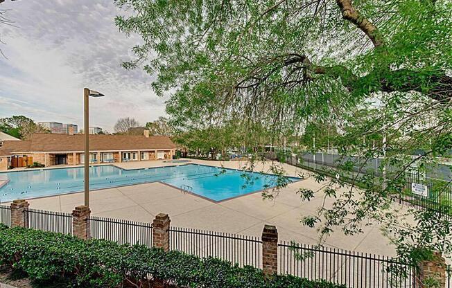 1305 Country Place Drive