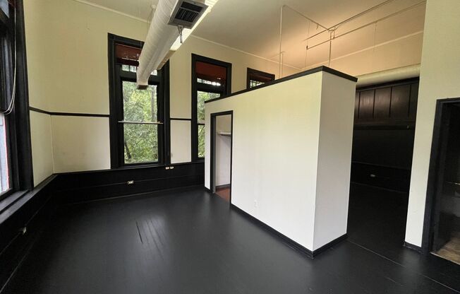 Belle Grove Schoolhouse Apartments