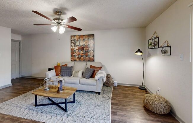 1 bed, 1 bath, 748 sqft, $1,007, Unit 441