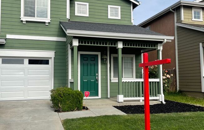 Beautiful 4 Bedroom 3 Bathroom with a pool