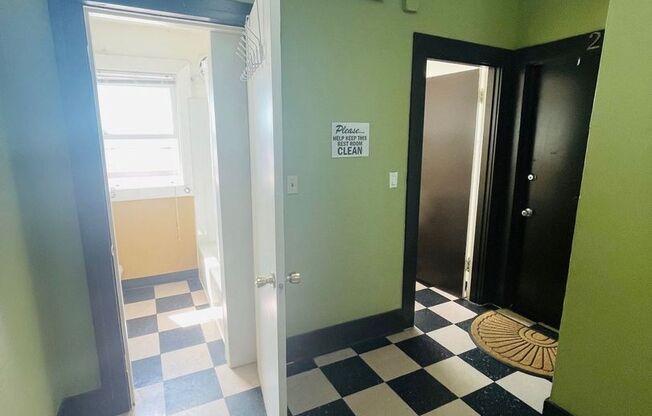 FOSTER APARTMENTS (OREG05)