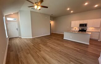 3 beds, 2 baths, $1,895, Unit 721 Staglin St. Unit A