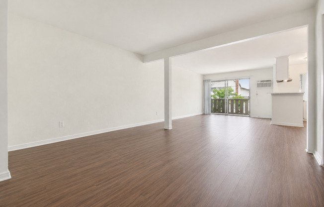 Studio, 1 bath, 575 sqft, $1,554, Unit 309