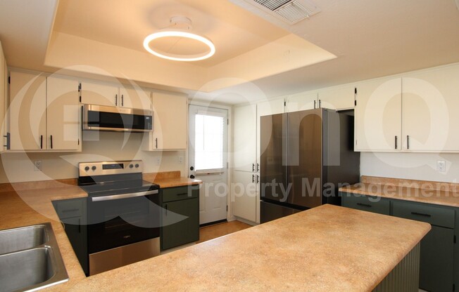 6127 S COUNTRY CLUB WAY