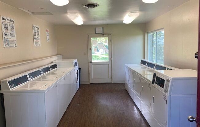 1 bed, 1 bath, 690 sqft, $1,400, Unit 23