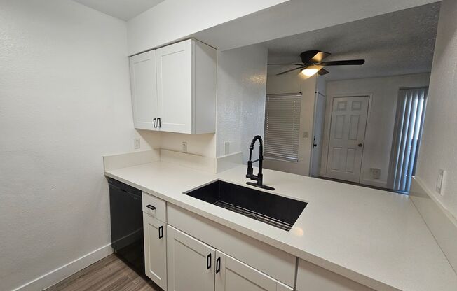 1 bed, 1 bath, 580 sqft, $1,150, Unit 223