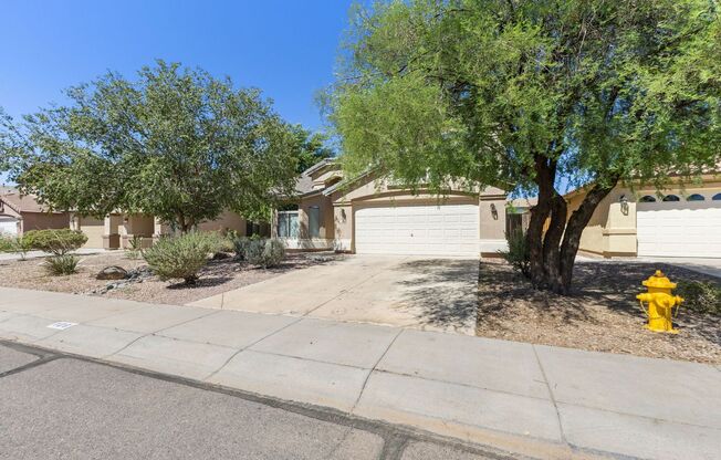 Spacious 2 Story 4 Bedroom 2.5 Bath Home Located in Circle Cross Ranch!