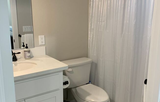 Studio, 1 bath, 571 sqft, $3,000, Unit Fully Furnished Studio