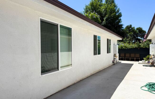 Lindley Ave Homes