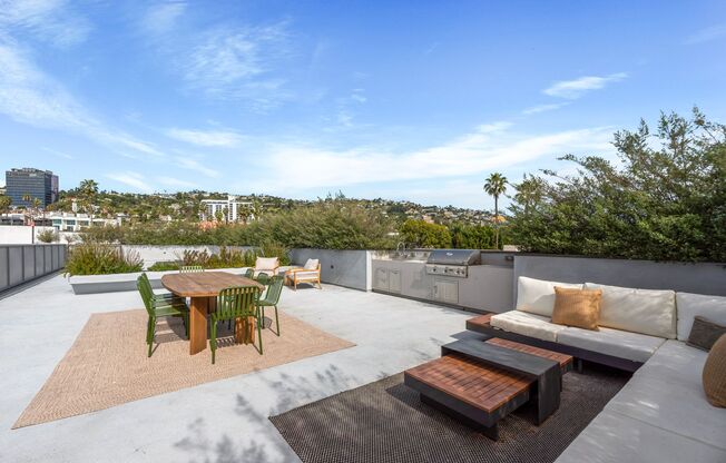TALA Residences at 829 Larrabee Street