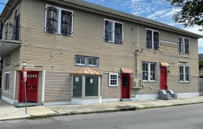 1301 Frenchmen 2A and 2B and 2101 - 2103 Urquhart Street
