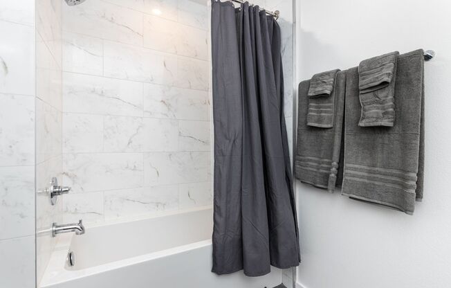 Studio, 1 bath, 552 sqft, $2,400, Unit 412