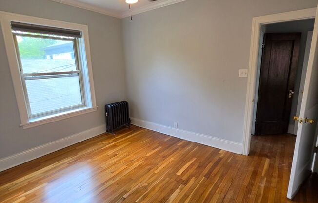 2 beds, 1 bath, 750 sqft, $2,595, Unit 2247-55-1D