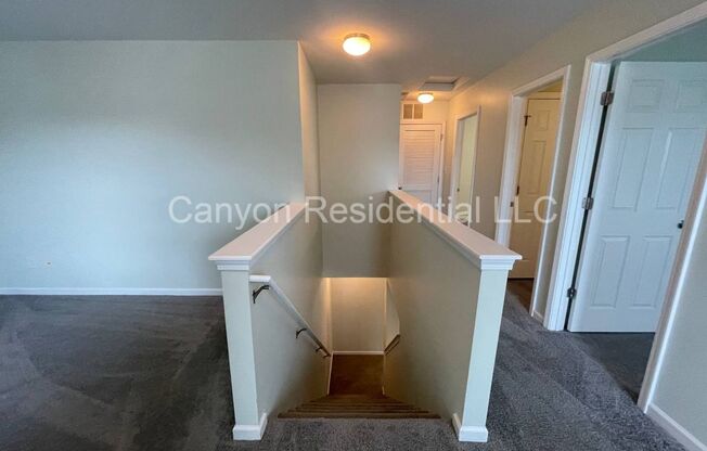 3 beds, 2.5 baths, $1,775