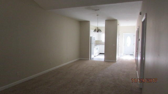 2 beds, 2 baths, $1,300