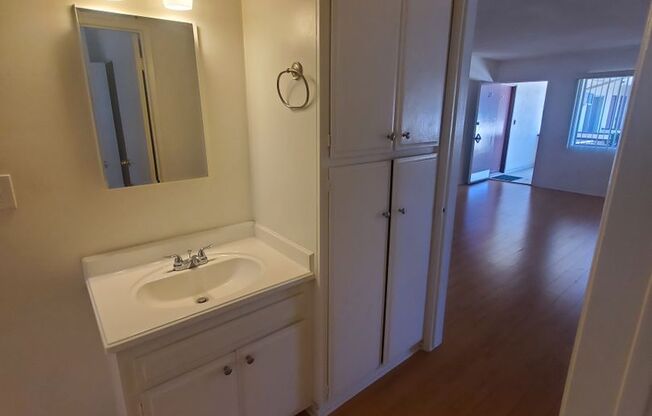 1 bed, 1 bath, $1,750, Unit 39