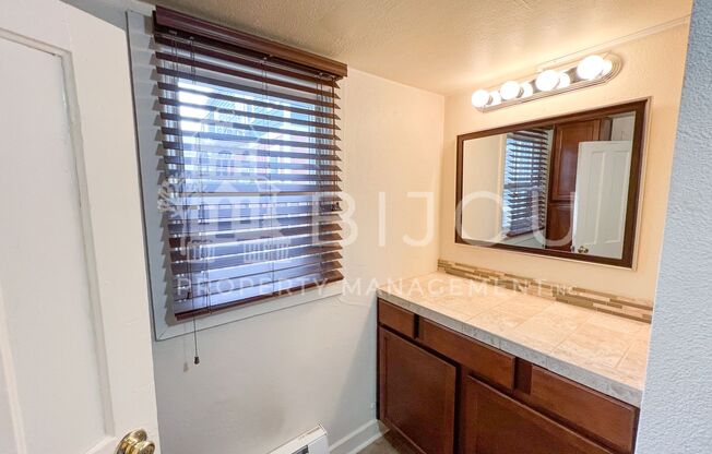 2 beds, 1 bath, $1,350