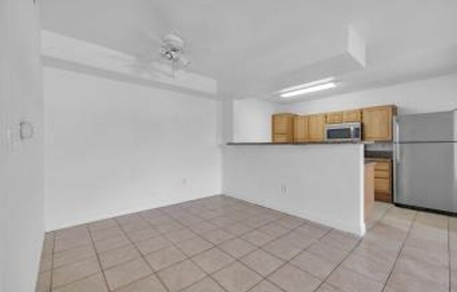 2 beds, 2 baths, $1,425, Unit Unit 1217 Building17