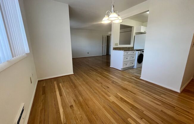 1 bed, 1 bath, 650 sqft, $1,400, Unit 2715B-2A
