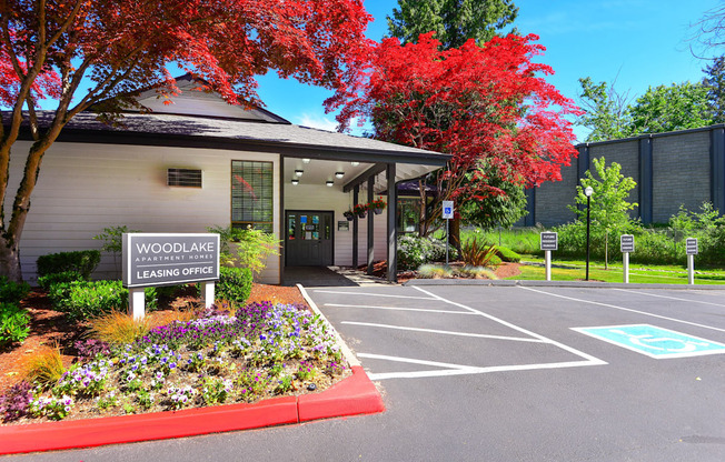 woodlake leasing office and parking lot