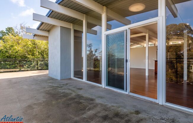 Stunning & Spacious Home | Panoramic Views