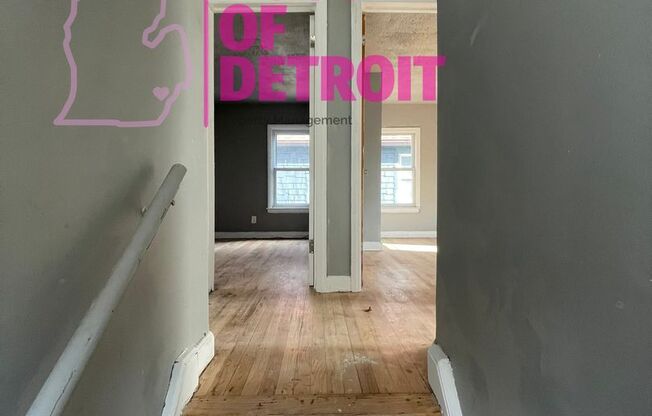 3 BEDROOM 1 BATH FREE PRE-SCREEN