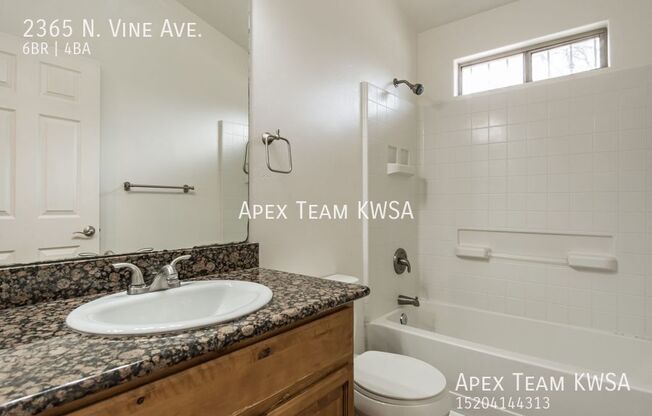 2365 N VINE AVE