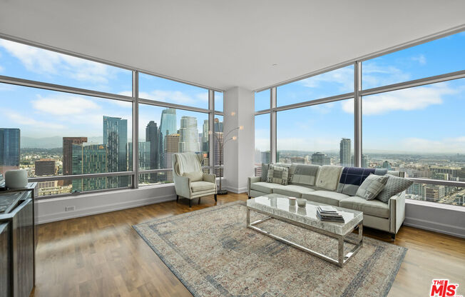 2 beds, 3 baths, 1,700 sqft, $9,500, Unit 37K