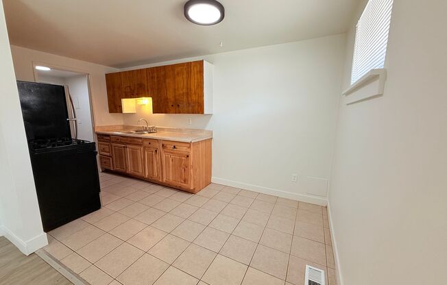 1 bed, 1 bath, $1,199, Unit 10