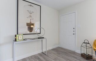 1 bed, 1 bath, $950, Unit 2006 House Ave, Unit 4