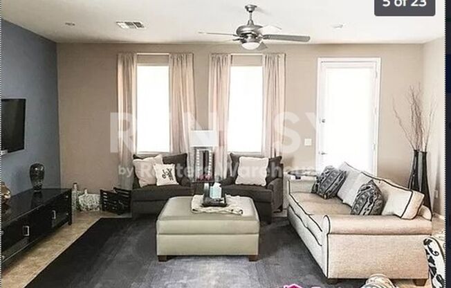 3652 E SPARROW PL