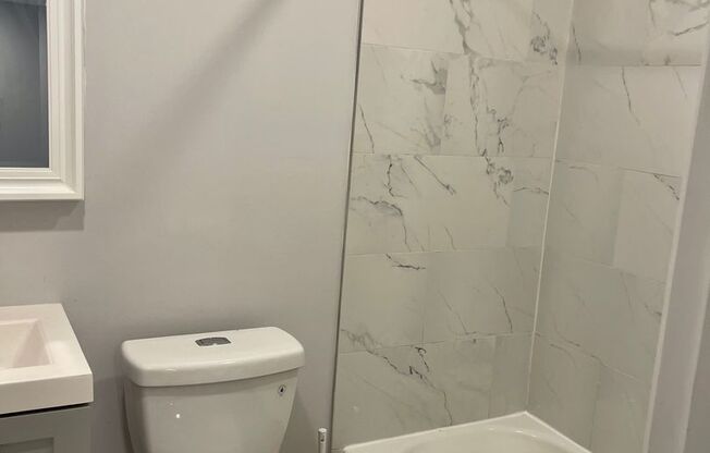 2 beds, 2 baths, 1,000 sqft, $1,695, Unit B1