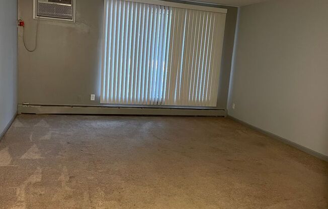 1 bed, 1 bath, 825 sqft, $1,125, Unit 804-120
