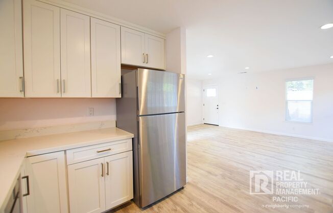 2 beds, 1 bath, $3,800, Unit Apt A