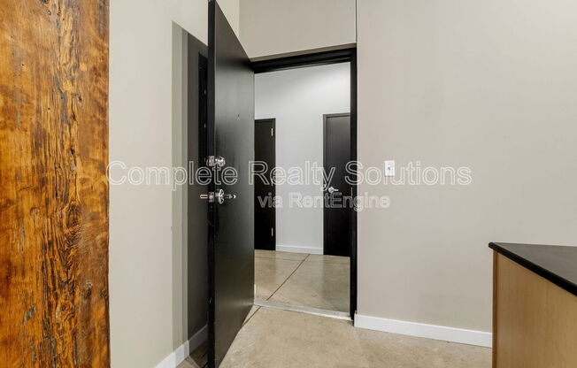 1 bed, 1 bath, 735 sqft, $1,050, Unit 202
