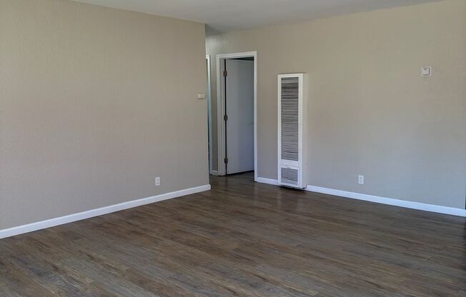 HOME SWEET HOME- 2812 FRANKLIN AVE AVAILABLE NOW!!!