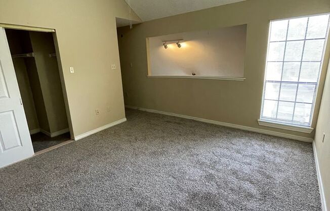 1 bed, 1 bath, 892 sqft, $725, Unit 1456-C