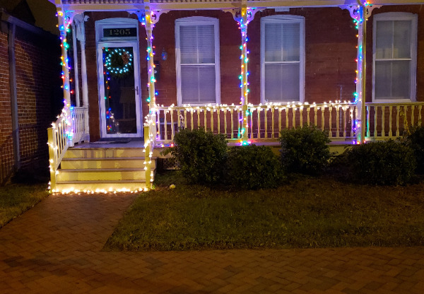 1205 N 28 ST