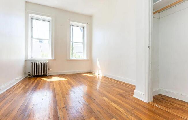 2 PULASKI ST