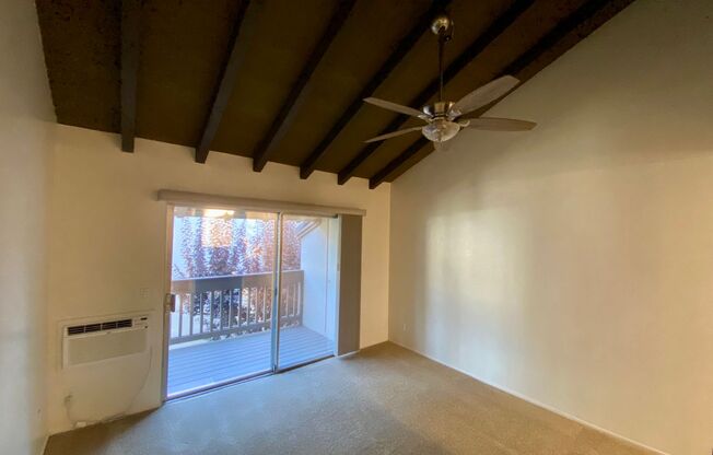 Nice Upper Unit in the Desired Station West!